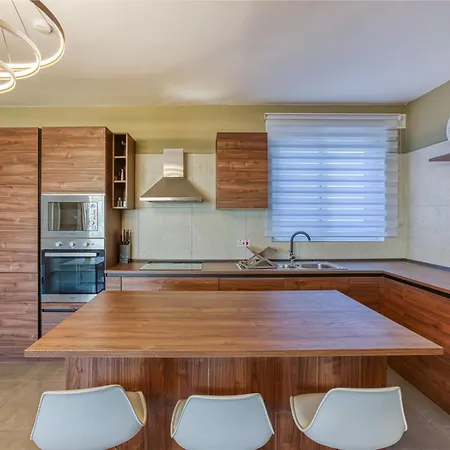 Daire Luxury Living In St Julians With Spacious Terrace By 360 Estates