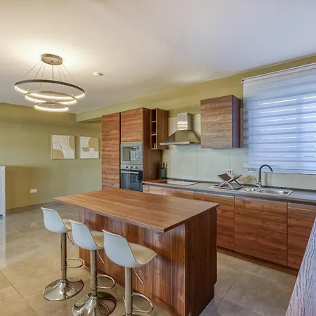 Luxury Living In St Julians With Spacious Terrace By 360 Estates Apartament