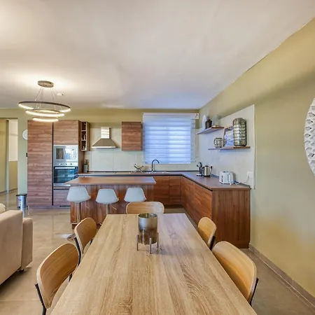 Luxury Living In St Julians With Spacious Terrace By 360 Estates Апартаменты Сент Джулианс