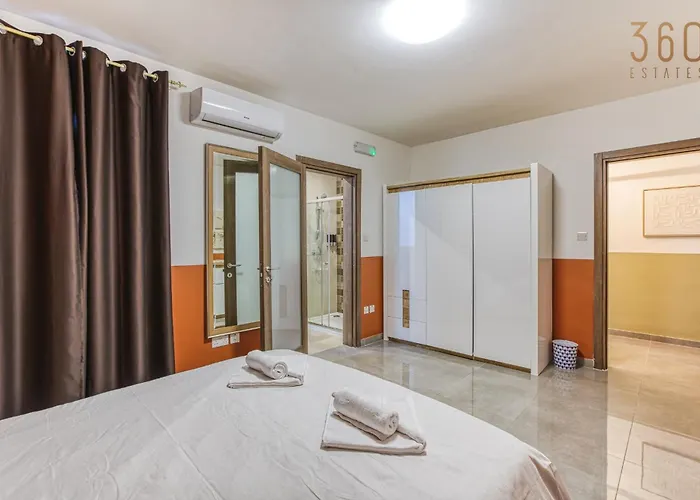 Luxury Living In St Julians With Spacious Terrace By 360 Estates Appartement San Ġiljan