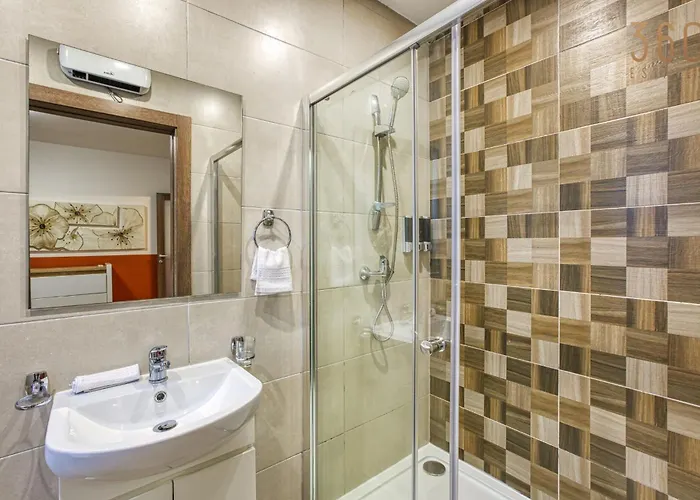 Luxury Living In St Julians With Spacious Terrace By 360 Estates * San Ġiljan